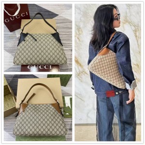 gucci包多少钱古驰 815217 GG Emblem系列中号肩背包（帆布）