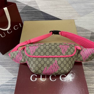 古驰香港官网GUCCI 834963 GG 饰印花中号腰包