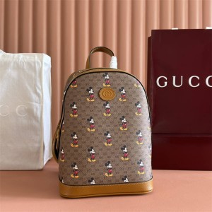 古驰包552884 Disney x Gucci 迪士尼米奇印花小号双肩包