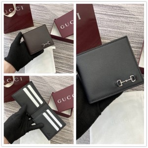 gucci官方网站古驰 846950 饰马街扣双折钱包