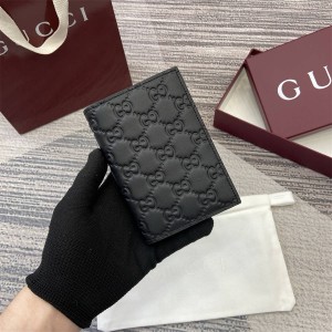 gucci香港官网古驰 850184 GG Emblem系列护照夹