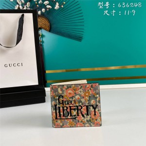 GUCCI古驰官网奢侈品包包网站Liberty花卉印花两折对折钱包636248