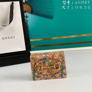 GUCCI古驰官网奢侈品网马衔扣1955系列Liberty印花卡包621887