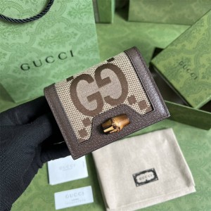 古驰658244 饰超级双G图案Gucci Diana竹节卡片夹卡包