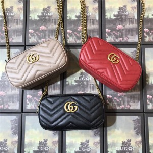 Gucci/古奇美国官网女包新款GG Marmont系列迷你金属链手袋546581