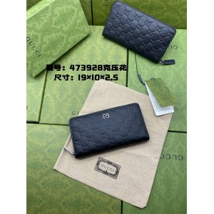 古驰473928 Gucci Signature皮革全拉链式钱包