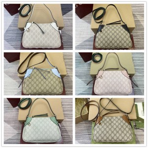 gucci美国官网古驰 815218 GG Emblem系列小号肩背包