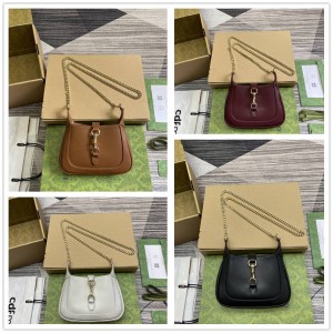 gucci哪个国家最便宜古驰 782889 Jackie Notte系列迷你手袋链条包（平纹）