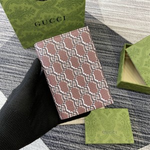 香港gucci五折活动时间古驰 802025 饰GG Shadow护照夹